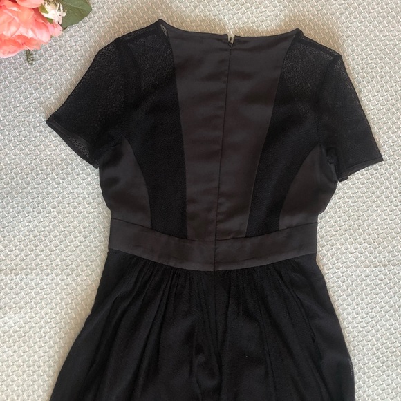 Black A line dress - Picture 8 of 9